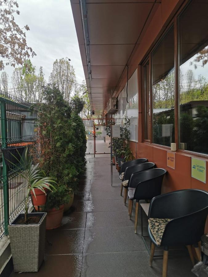 מלון בוקרשט Nevis Fundeni מראה חיצוני תמונה